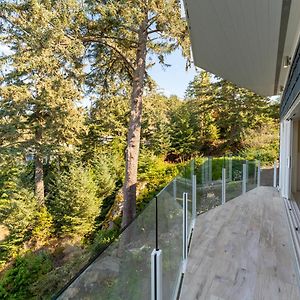 1 Bedroom Compact Coastline View